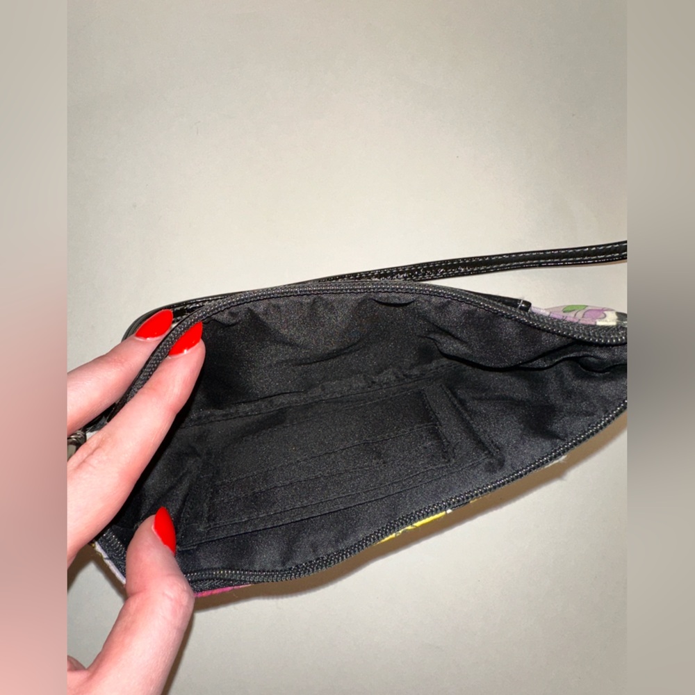 Wristlet - Picture 4 of 8
